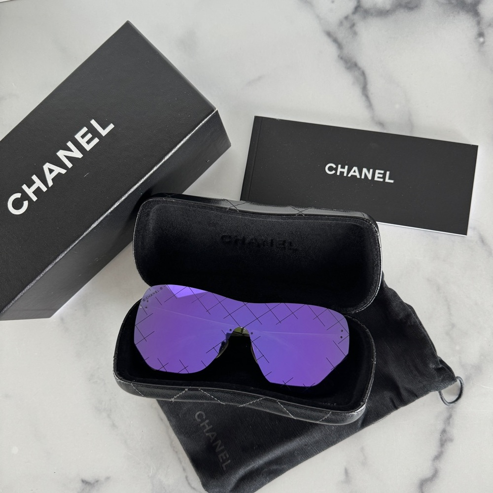 CHANEL Purple Mirror Shield Sunglasses Model 4215 Runway S/S 2016